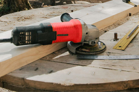 使用手持电动工具的注意事项